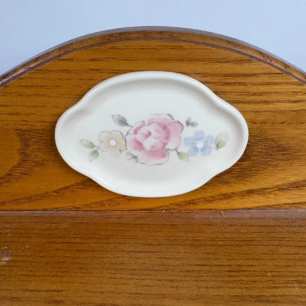 Vintage Pfaltzgraff Wood Roll Top Bread Box Floral Ceramic Accent USA Made